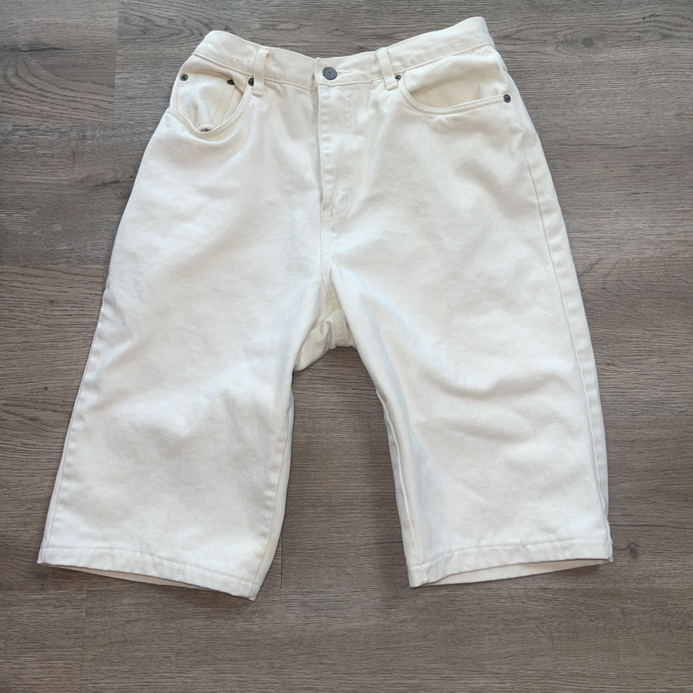 Bill Blass Perfect Fit Womens Size 10 Bermuda Shorts White ivony